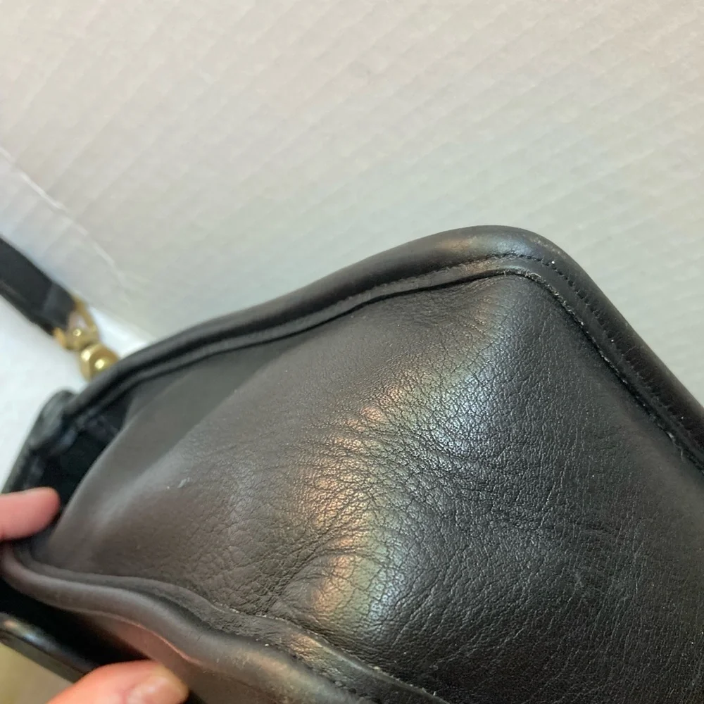 Coach Willis 9927 Black Leather Satchel top handle with Gold Accents - Picture 9 of 15